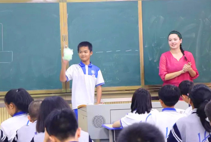 与七年级学生一起学习食物名称和点餐基本表达